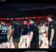 爱游戏线上-中国男篮热身赛对阵尤文图特视频