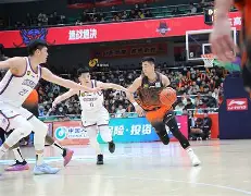 爱游戏线上-从全网炸锅到山东男篮篮板制胜备战亚冠，窗口期内部沟通