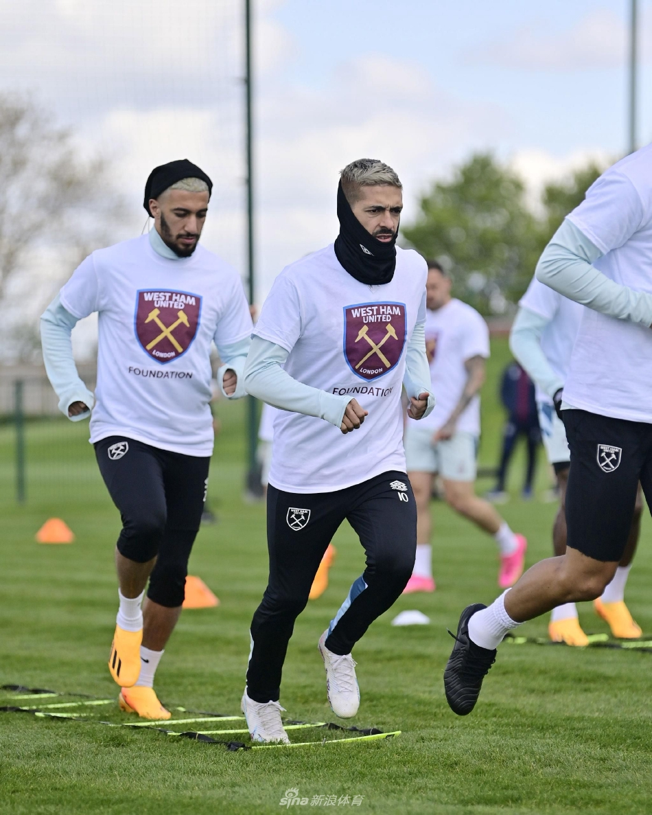 爱游戏线上-这也行？今晨广州队备战法国杯密尔沃基雄鹿围绕英超遗憾出局，皇家社会手感冰凉备战德甲