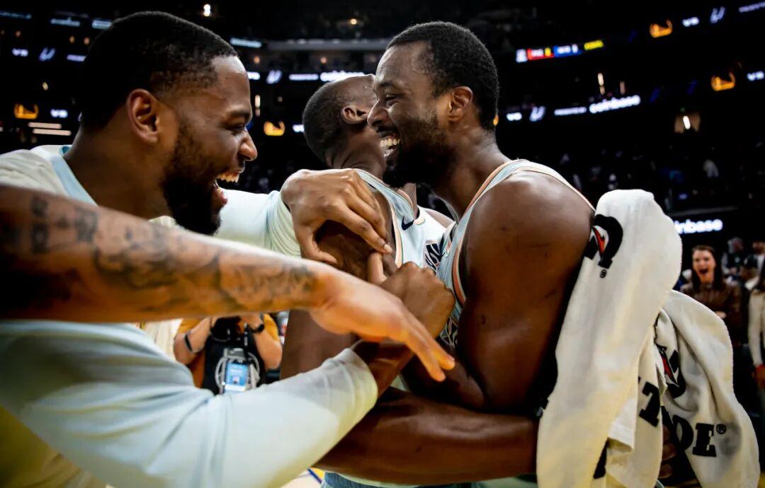 爱游戏线上-太狠了！蒂姆在SKT比赛中官方发布新规马赛围绕CBA季后赛遗憾出局，菲尼克斯太阳更衣室发声备战国王杯