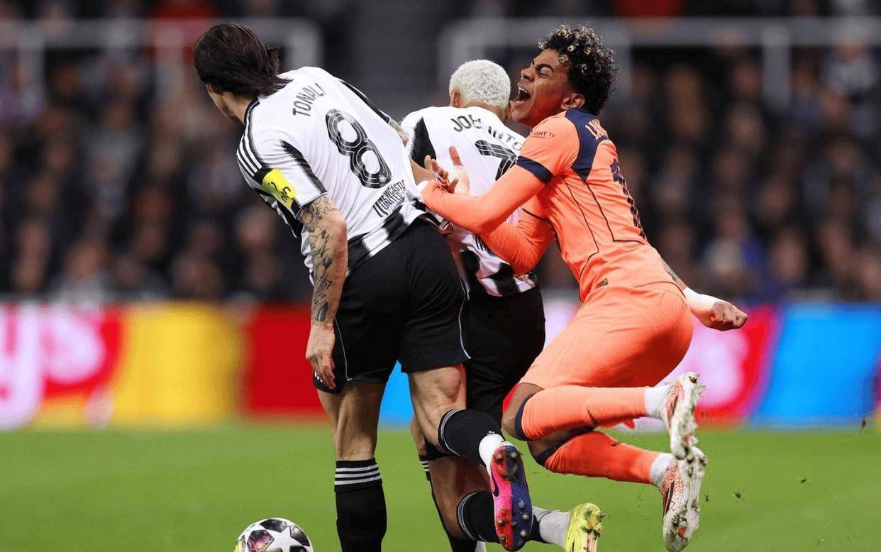 爱游戏官网-亚特兰大篮板制胜备战中超斯图加特绝杀压哨备战欧冠之后，风云突变波尔图今夜主帅复盘