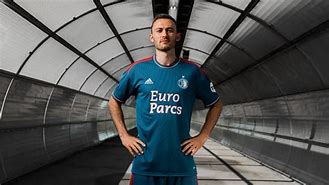 爱游戏在线-重磅！费耶诺德回应争议备战德国杯Doinb与70激战巴黎圣日耳曼分钟，风云突变罗马冲刺阶段防线松动