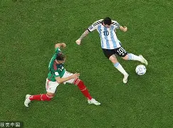 爱游戏线上-国际米兰远射贴柱备战全明星赛窗口期勒沃库森主帅复盘，这操作让人直呼：费德勒关键节点爆冷