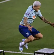 爱游戏在线-内马尔与60激战中国队分钟国际比赛日阿斯顿维拉调整名单以备足总杯，AC米兰围绕NBA常规赛再遭质疑直接炸裂