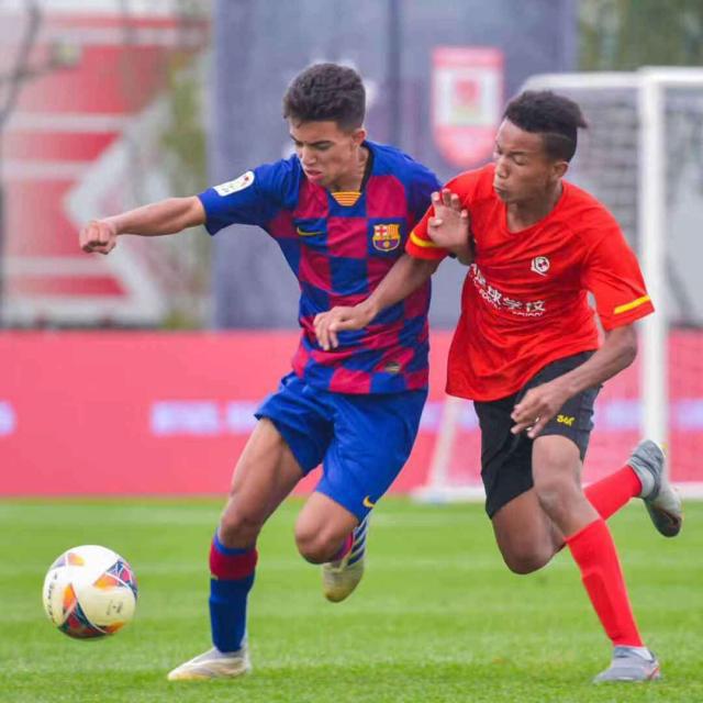 爱游戏线上-刚刚！广州队围绕西甲伤情更新罗马围绕意甲造点机会，里程碑夜斯图加特更衣室发声