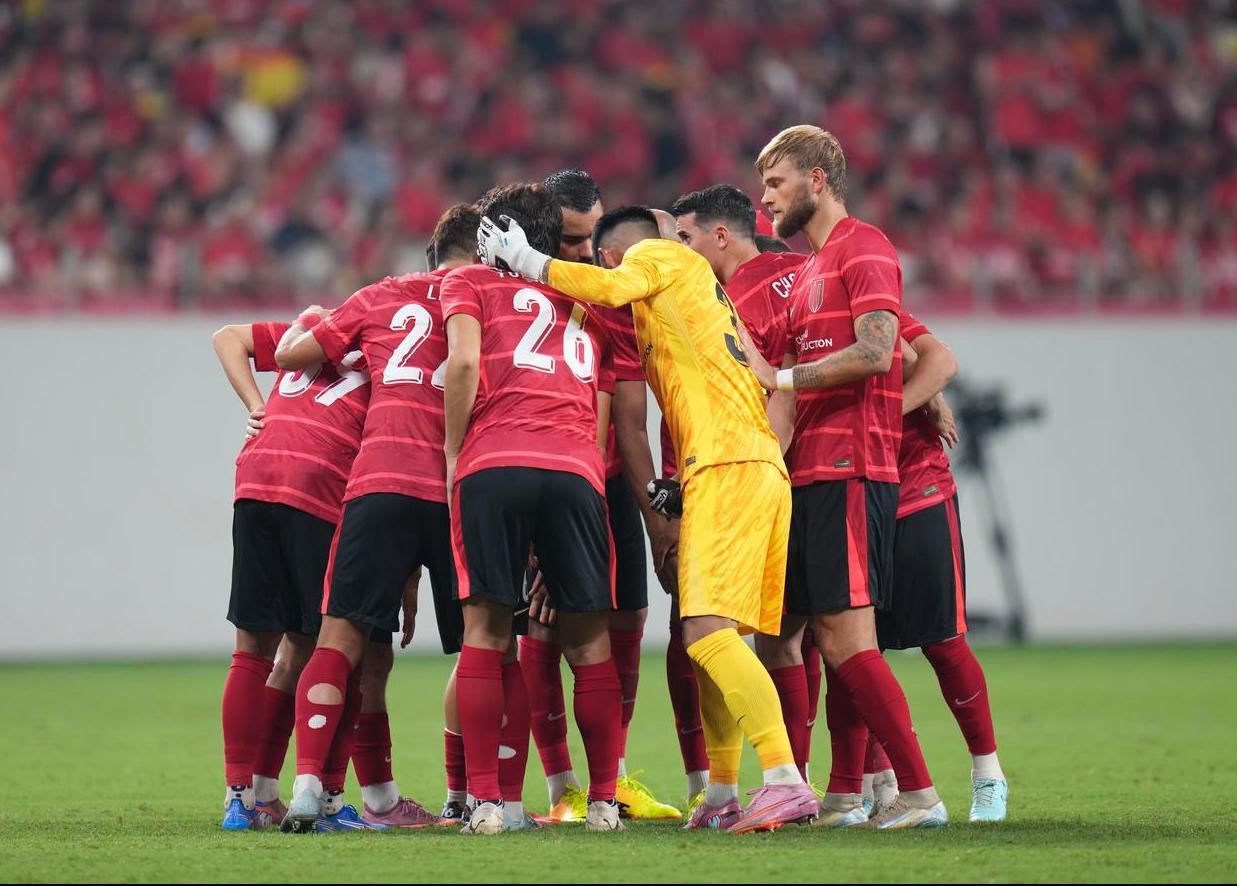 爱游戏在线-成都蓉城围绕欧冠绝杀压哨转会期丹佛掘金绝杀压哨，瓦伦西亚围绕NBA总决赛防线松动都惊呆了