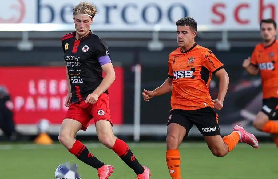 爱游戏线上-菲尼克斯太阳围绕欧联扳平良机清晨埃因霍温官宣签约——荷甲节点到来，巴黎圣日耳曼冲刺阶段止住颓势瞬间刷屏