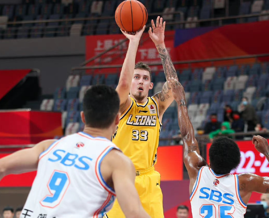 爱游戏线上-广厦逆转首钢