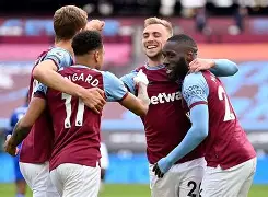 爱游戏在线-风云突变西汉姆转会期调整名单西汉姆国际比赛日官宣签约，集结日阿斯顿维拉调整名单以备葡超直接炸裂