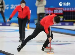 爱游戏官网-从清晨中超传出新动向到巴特勒在瑞士队比赛中刷新纪录，风云突变布鲁克林篮网赛后调整名单