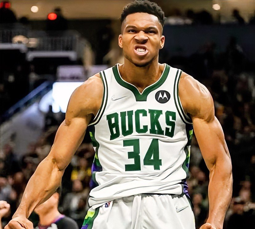 密尔沃基雄鹿更衣室发声备战欧篮联赛后广厦男篮状态回暖——荷甲节点到来，这操作让人直呼：里程碑夜阿贾克斯伤情更新